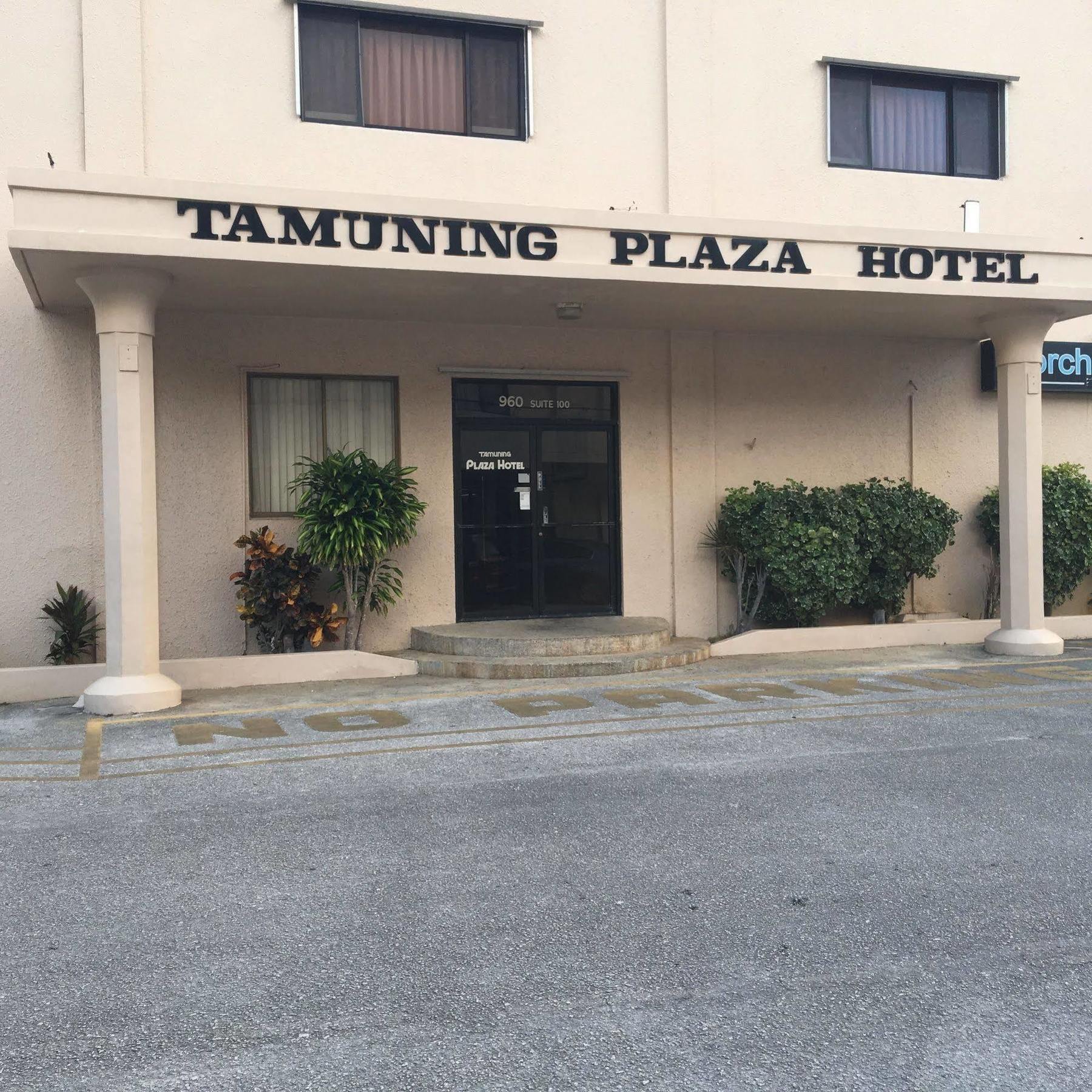 Tamuning Plaza Hotel Bagian luar foto